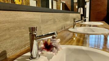 Shower, towels, soap, shampoo