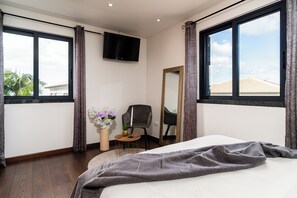 3 dormitorios, tabla de planchar con plancha, wifi y ropa de cama