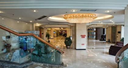 Huaxia Conifer Hotel