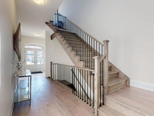 Beautiful room, quiet house with the comfort of a luxurious home near Wonderland