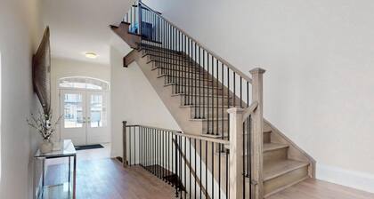 Beautiful room, quiet house with the comfort of a luxurious home near Wonderland