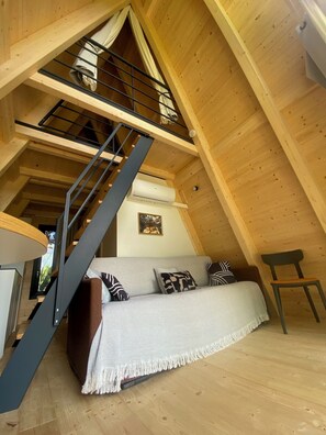 Living area - Dream ecolodge in a fairytale castle  (Les Trois-Moutiers)