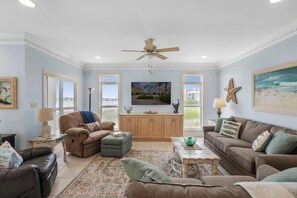 House, Multiple Beds (Blue Laguna) | Living area - Blue Laguna (Gulf Shores)