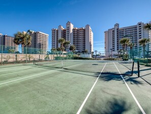 Appart'hĂŽtel, plusieurs lits (Pelican Pointe 1505) | Terrain de sport