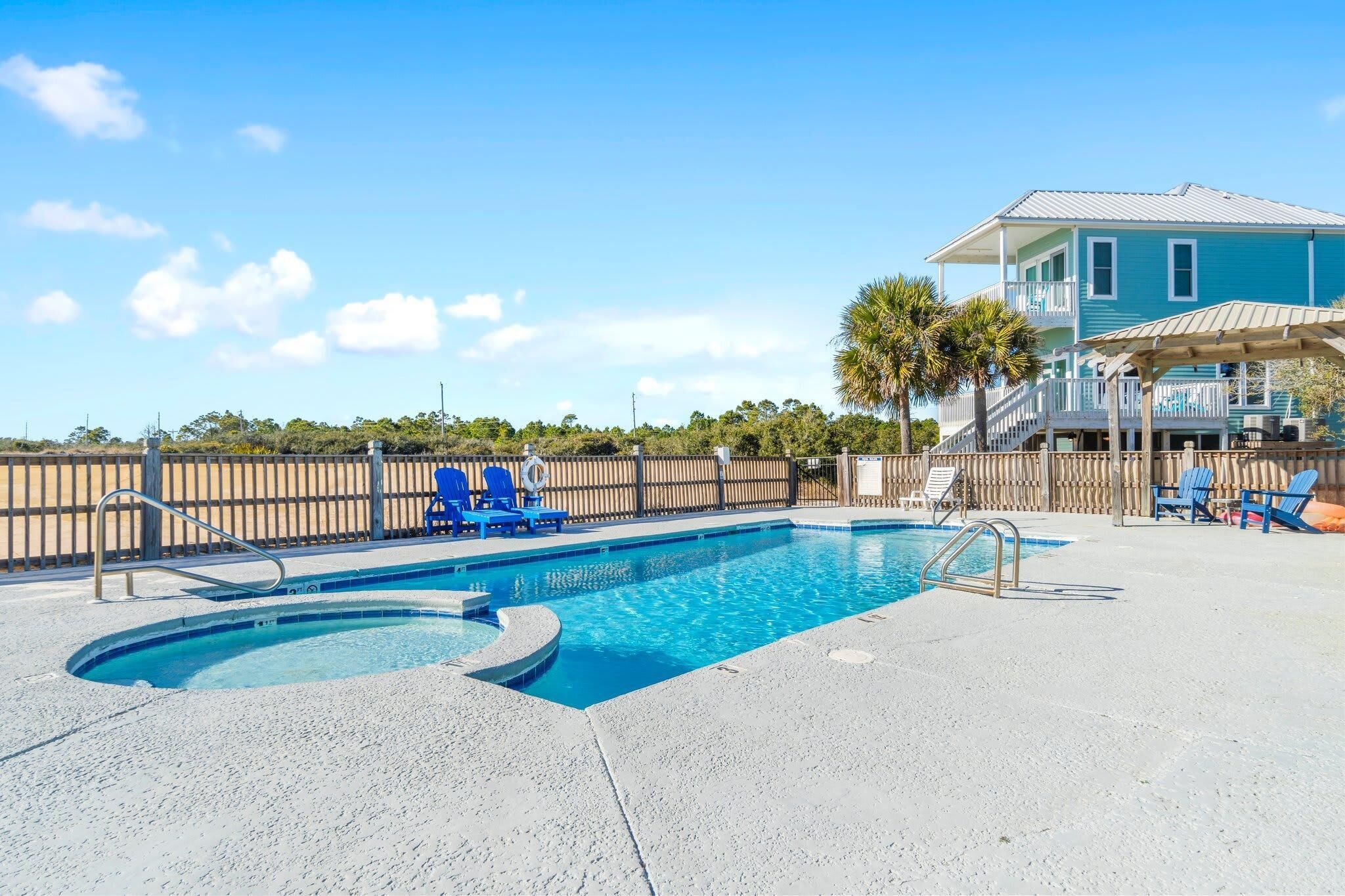 House, Multiple Beds (Lotsa Sand C) | Pool
