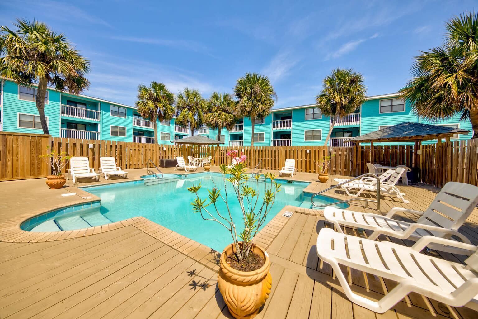 Condo, 2 Queen Beds (Lani Kai 103) | Pool