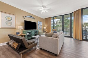 Appart'hôtel, plusieurs lits (Phoenix On The Bay 1108) | Coin séjour