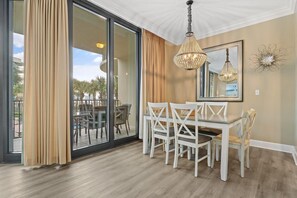 Appart'hôtel, plusieurs lits (Phoenix On The Bay 1108) | Restauration