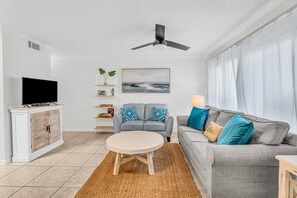 Condo, 1 Queen Bed with Sofa bed (Summer House West B101) | Living area - Summer House West B101 (Gulf Shores)