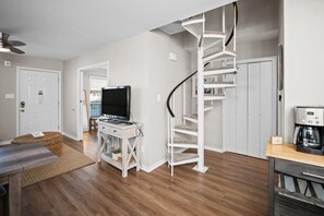 Appart'hôtel, 1 grand lit (The Cove 205B) | Intérieur