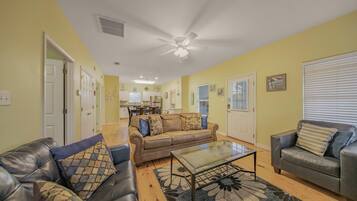 House, Multiple Beds (The Rookery 3504) | Living area