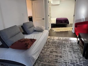 1 habitación, tabla de planchar con plancha, wifi y ropa de cama