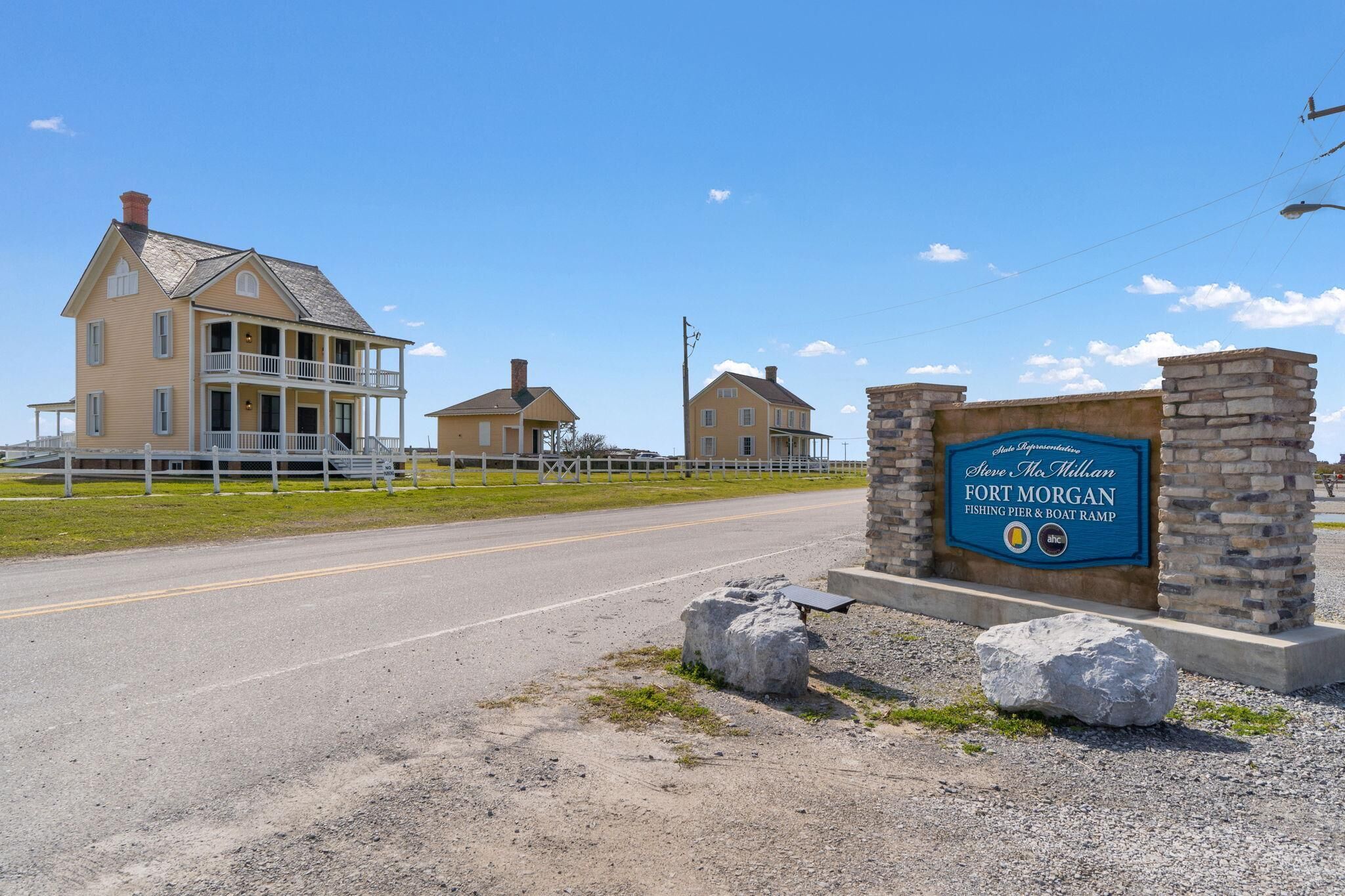 Talo, useita sänkyjä (The Rookery III 5006) | Ulkopuoli