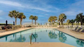 Condo, 1 King Bed with Sofa bed (The Dunes 507) | Pool