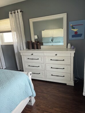 3 bedrooms, WiFi, bed sheets - Crystal Cottage your destination to fun in the sun and activities  (Crystal River)