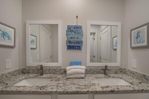 Condo, 1 King Bed with Sofa bed (Sea Glass 403) | Bathroom - Sea Glass 403 (Gulf Shores)