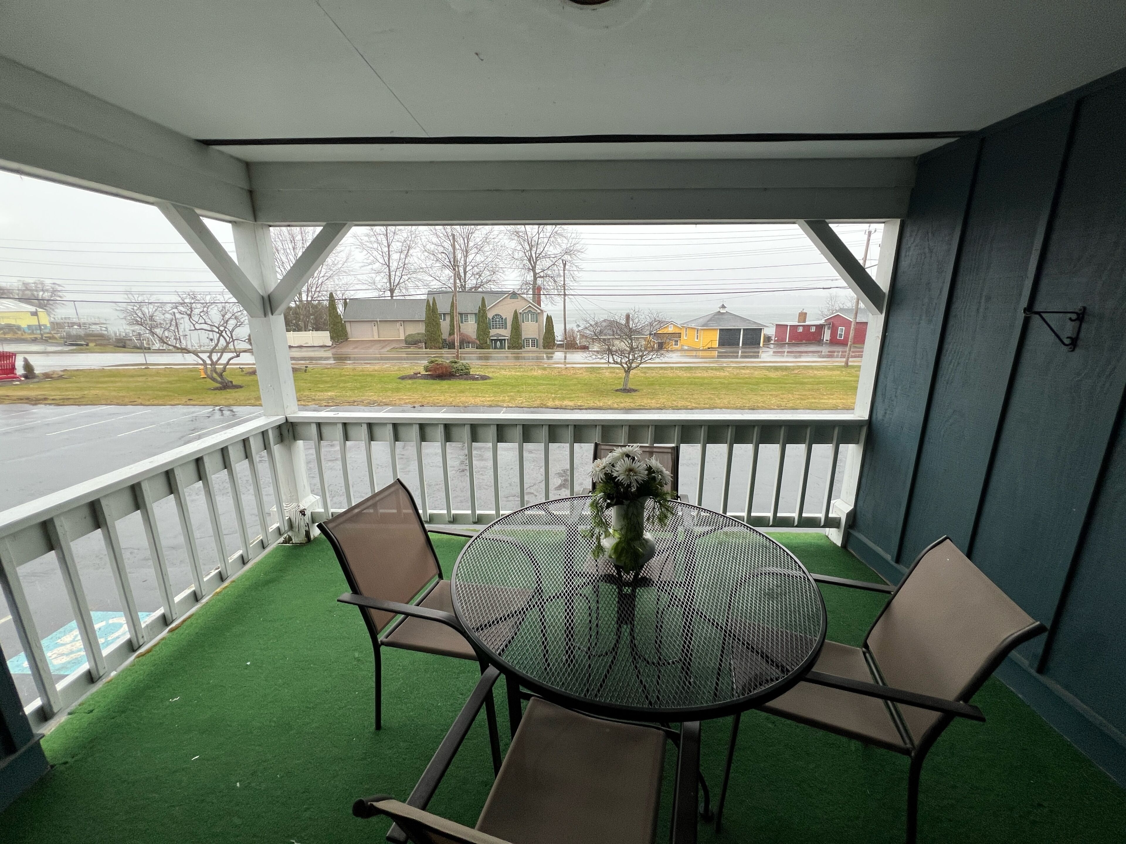 华丽客房, 1 张特大床, 湖景 | 露台