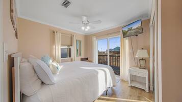 House, Multiple Beds (Island Dream) | 3 bedrooms, iron/ironing board