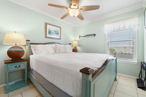 Leilighet, 1 kingsize-seng med sovesofa (Sea and Sun 204) | 1 soverom og strykejern/-brett