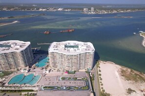 コンドミニアム ベッド (複数台) (Caribe Resort D106) | 外観