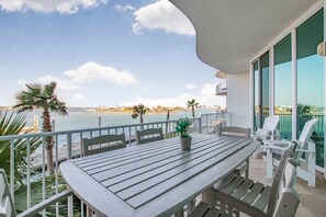 Lägenhet - flera sängar (Caribe Resort D106) | Restaurang utomhus