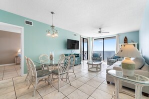 Appartement, Meerdere bedden (Romar Place 605) | Woonruimte