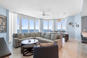 Condo, várias camas (Lighthouse 918) | Área de estar