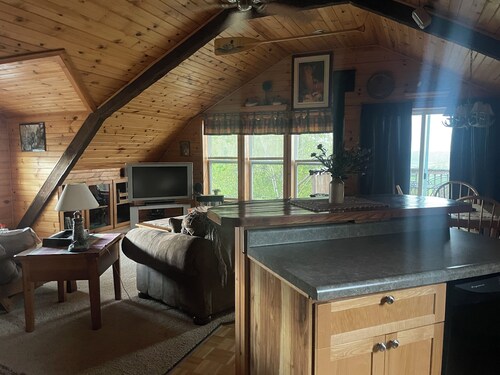 Enjoy the county life with great views and a very peaceful setting.   