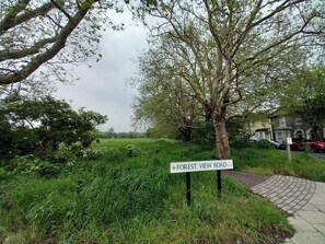 Studio | Property grounds - Lovely 1- Double Bed Studio in London (London)