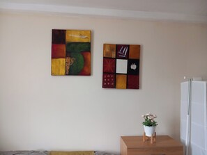 Interior - Lovely 1- Double Bed Studio in London (London)