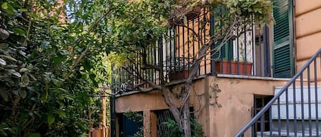 Apartment | Exterior