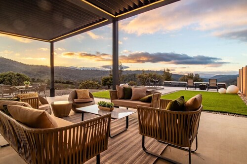 Canyon in Horizon by Yosemite
