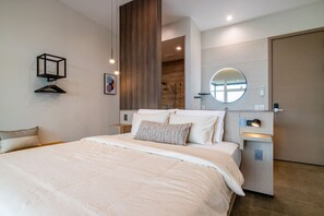 3 chambres, bureau, Wi-Fi gratuit, draps fournis