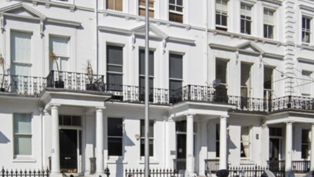Unclassified image, 1 of 10, button - Fantastic 2-bed Apartment in South Kensington (London)
