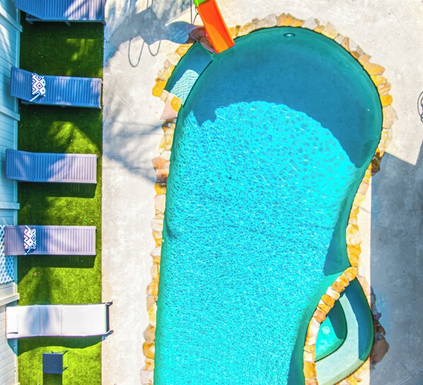 Piscina externa, piscina aquecida