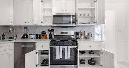 Comfy Cozy retreat - NYC & NWK w/free parking