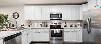 Family & Traveler Haven - NYC & NWK w/free parking