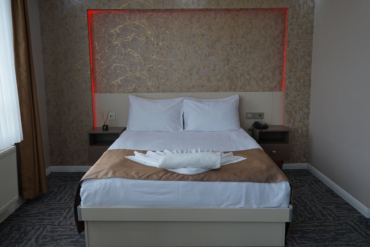 1 quarto, cofres nos quartos, Wi-Fi de cortesia, roupa de cama