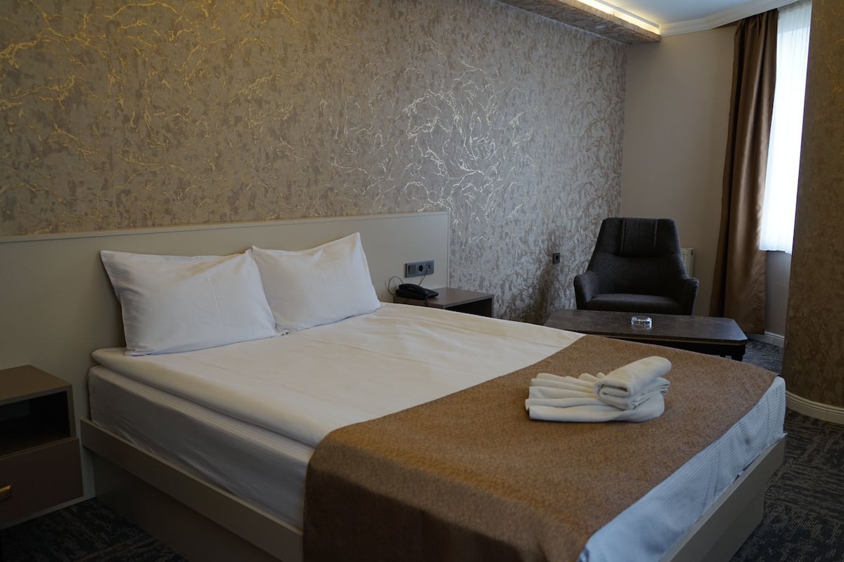 Deluxe Single Room