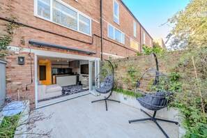 Lejlighed | Terrasse/gårdhave