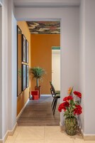 Design Apartment, 2 Bedrooms, Non Smoking, Kitchen | Living area | Smart TV, Netflix, streaming services