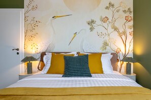 Design Apartment, 2 Bedrooms, Non Smoking, Kitchen | 2 bedrooms, premium bedding, memory foam beds, individually decorated - Lucky Cranes (Bucharest)