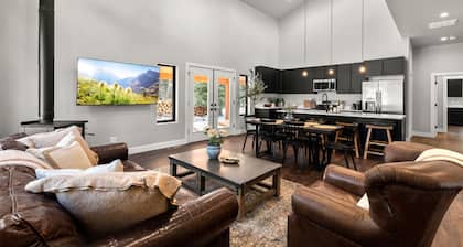 BRAND NEW HOME in Echo Lake Village