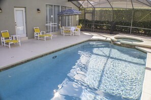 Outdoor pool - Glenbrook Resort Villa - 4 Bed/4 Bath Pool Home with Games Room (Clermont)