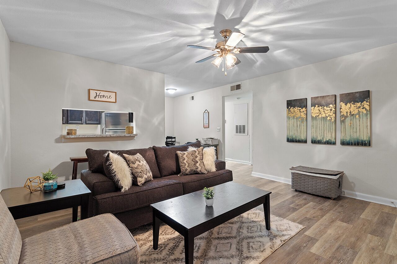 2 miles from UNC Campus & Hospital. Fitness center, clubhouse, pool & dog park!