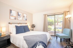 3 bedrooms, iron/ironing board, travel crib, free WiFi