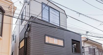 Newly built 82 sq.m. 2ldk with garage located 4 min. from Kaminakazato station, Japanese style bedroom with large living room, 1 min. from 24-hour convenience store, direct access to Ueno 8 min.