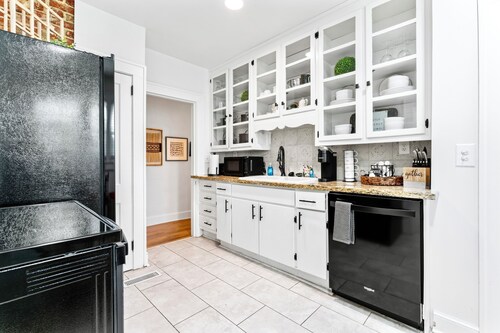 Perfect Albemarle Getaway Steps From Main Street!