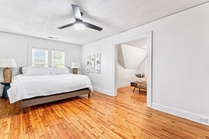 5 soverom, strykejern/-brett, wi-fi og sengetøy