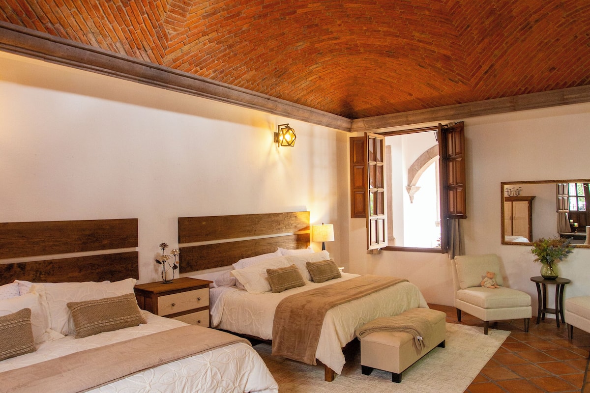 Comfort Quadruple Room | 1 bedroom, premium bedding, in-room safe, individually decorated